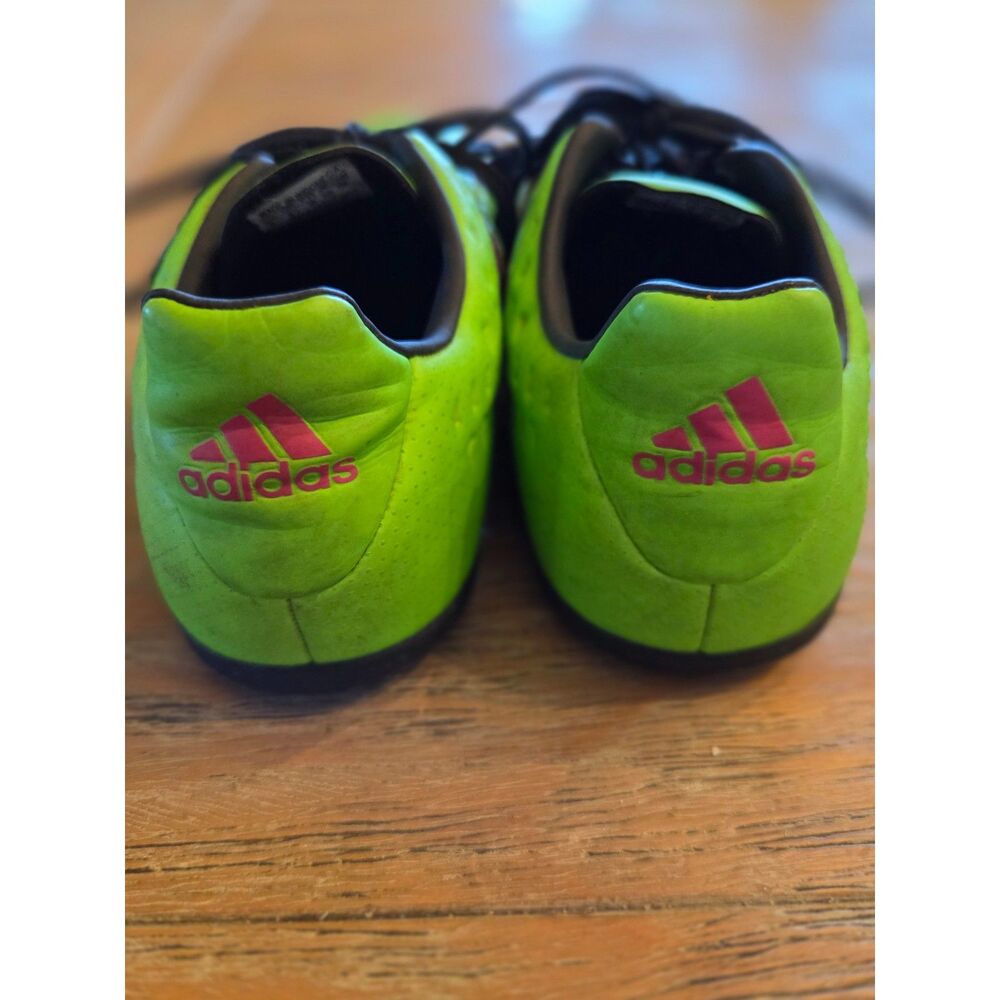 Adidas ACE TF Soccer Shoes, AF5260, Size 4 US male  See pictures for 1 worn spot - Picture 4 of 7